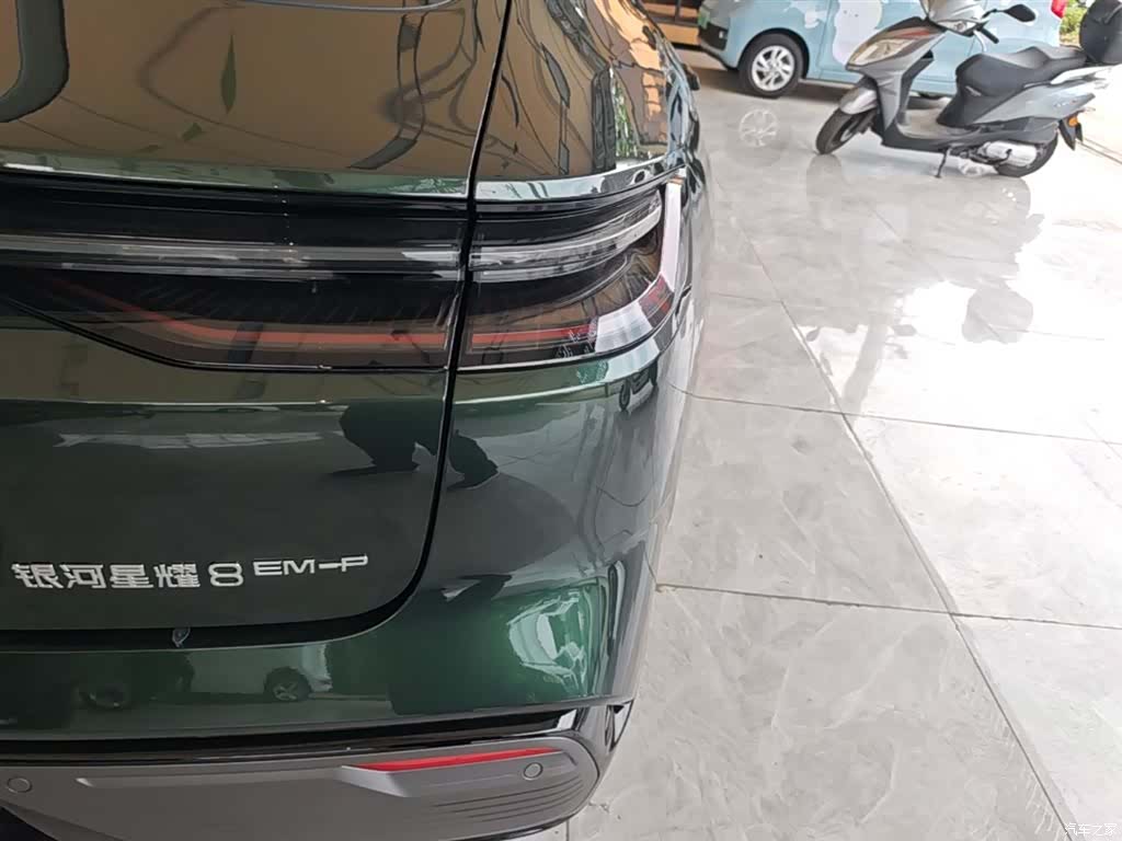 Geely 8, 2025 8