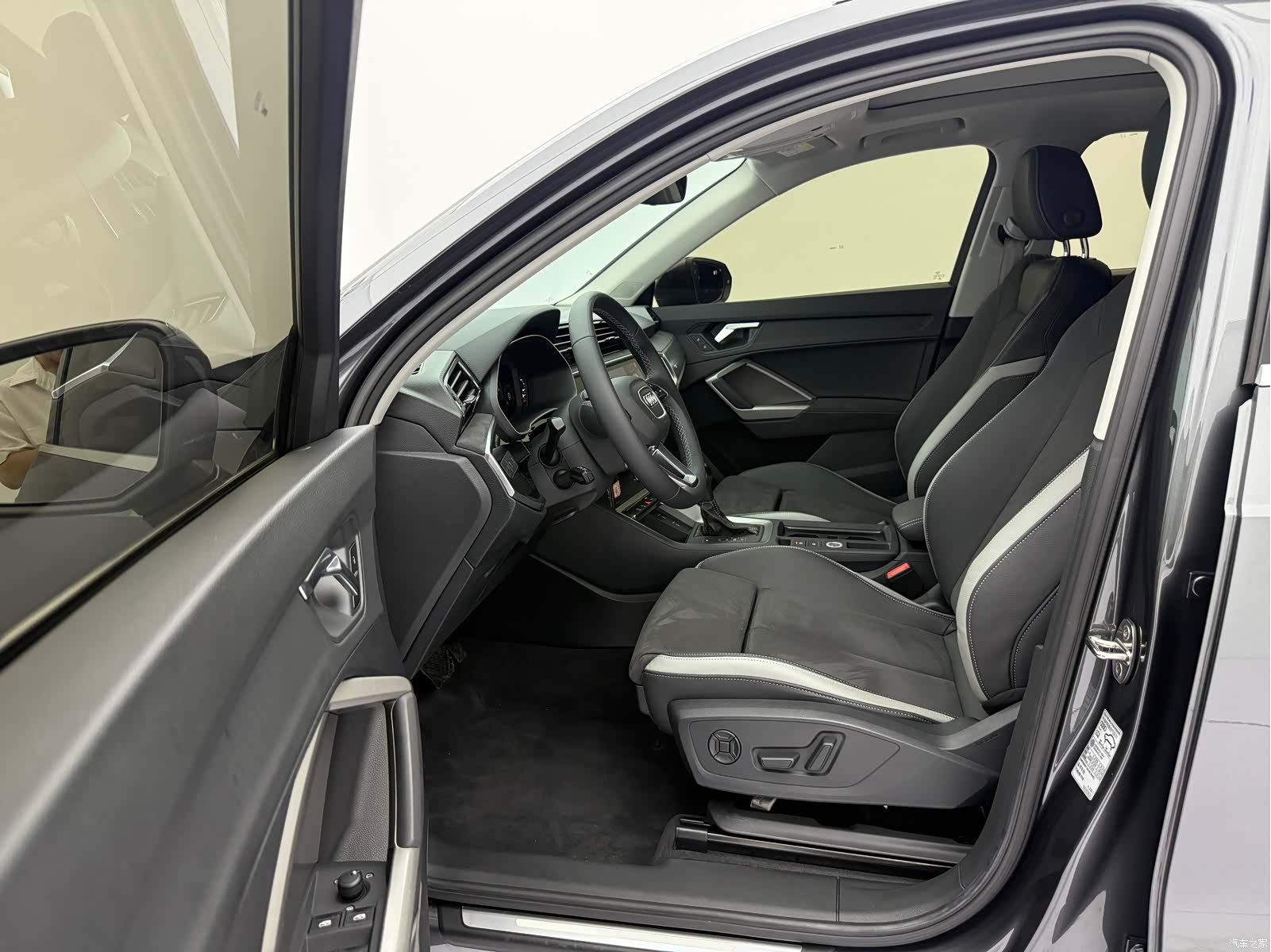 Audi Q3, 2022 20
