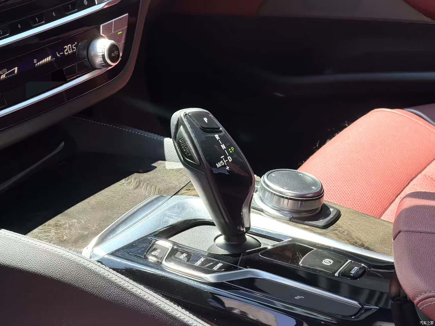 BMW 5 Series, 2022 8
