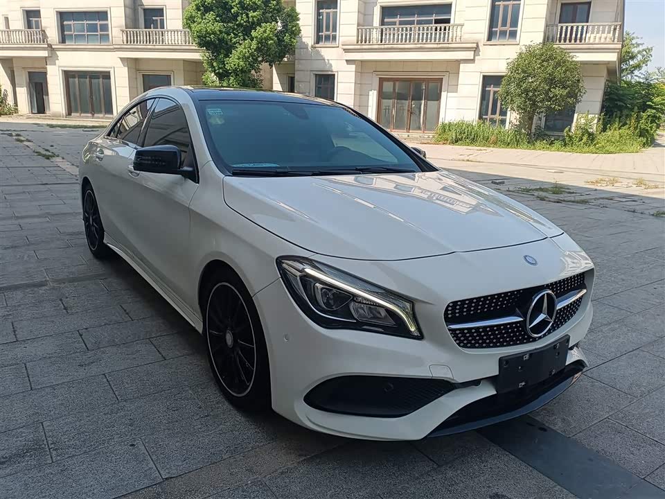 Mercedes-Benz CLA