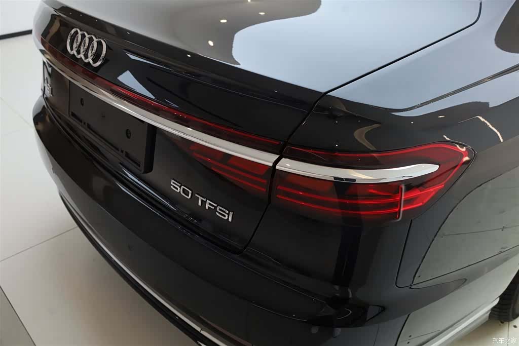 Audi A8L, 2024 11