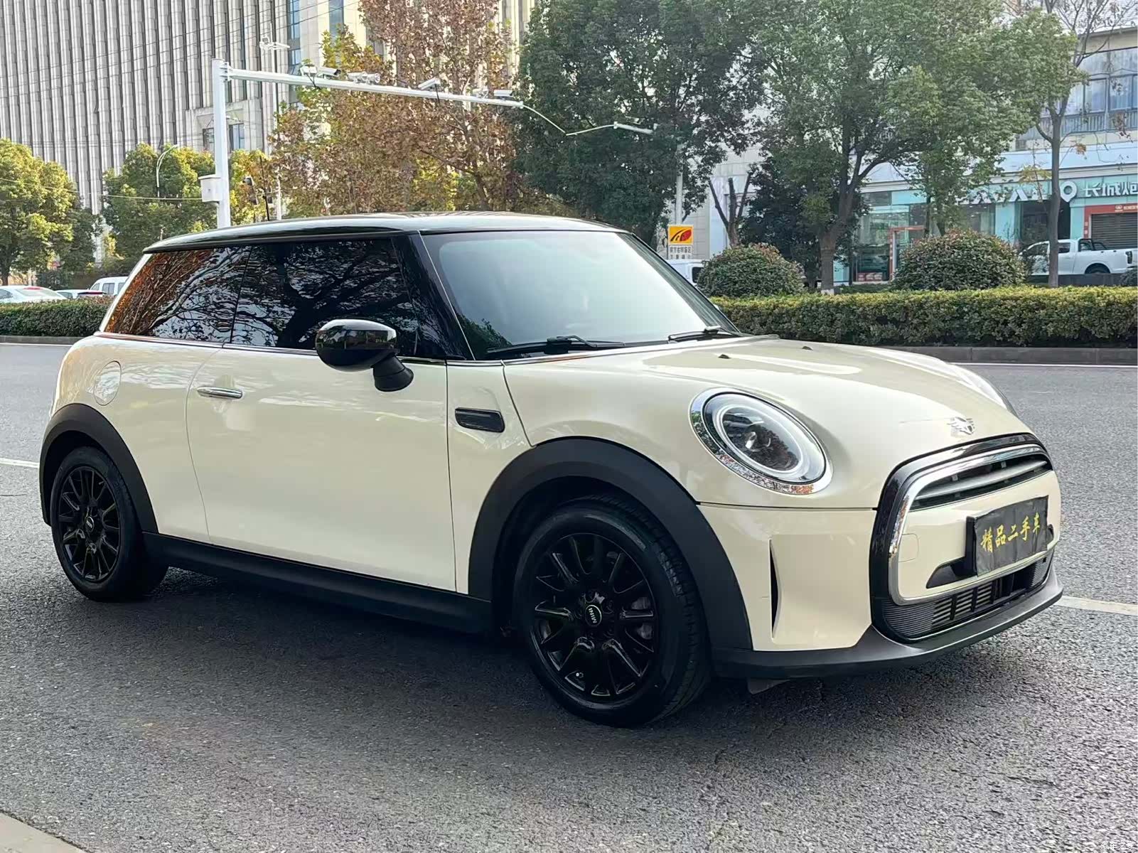 Mini ONE, 2021 3