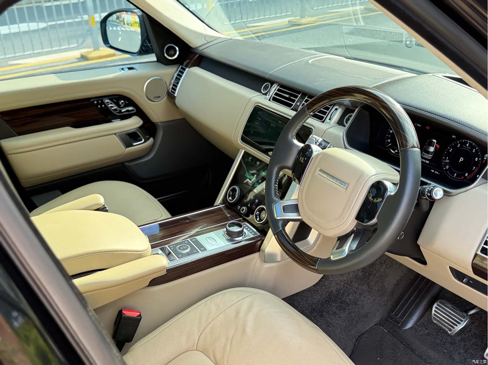 Land Rover Range Rover, 2019 12