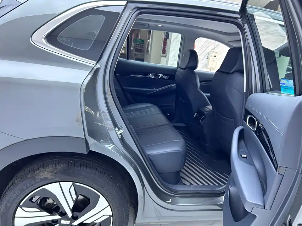 Geely Galaxy Galaxy E5