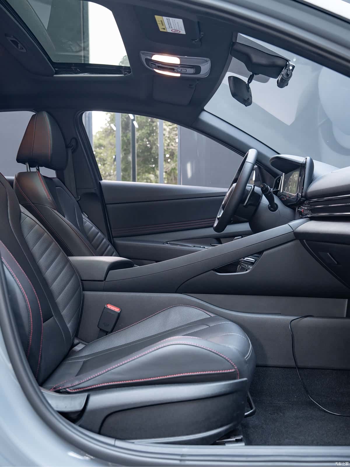 Hyundai Elantra, 2023 18