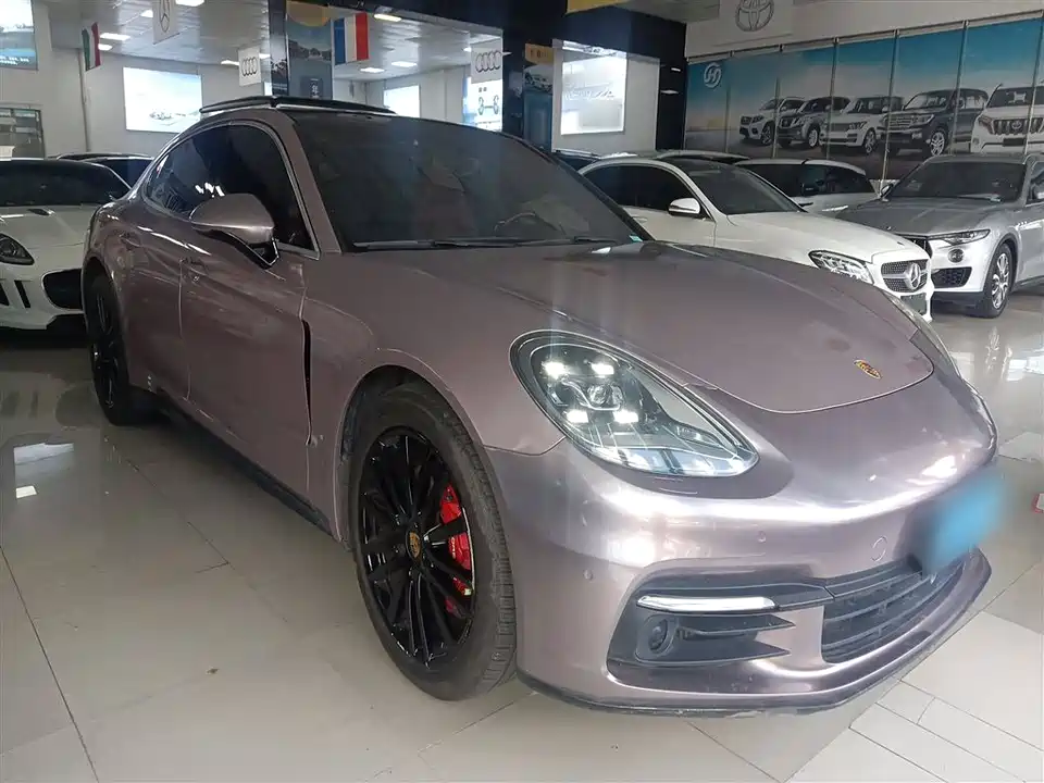 Porsche Panamera
