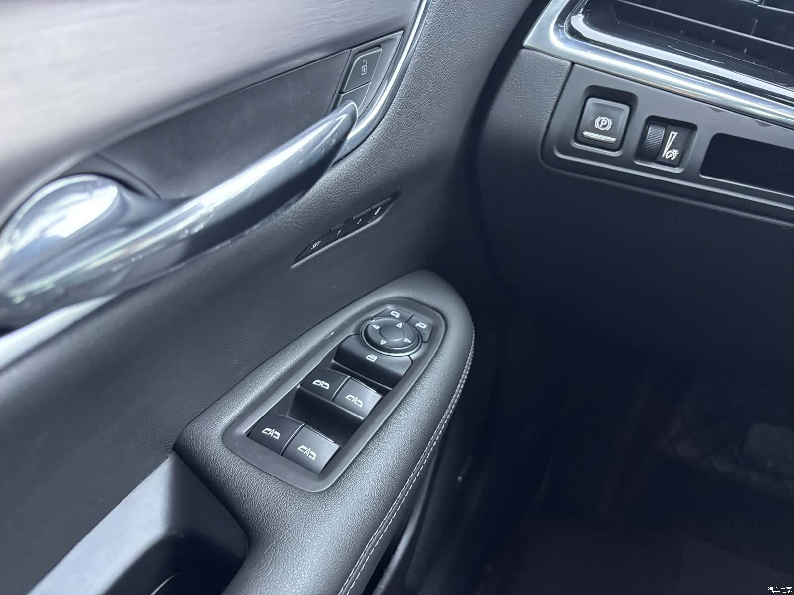Cadillac XT6, 2023 25
