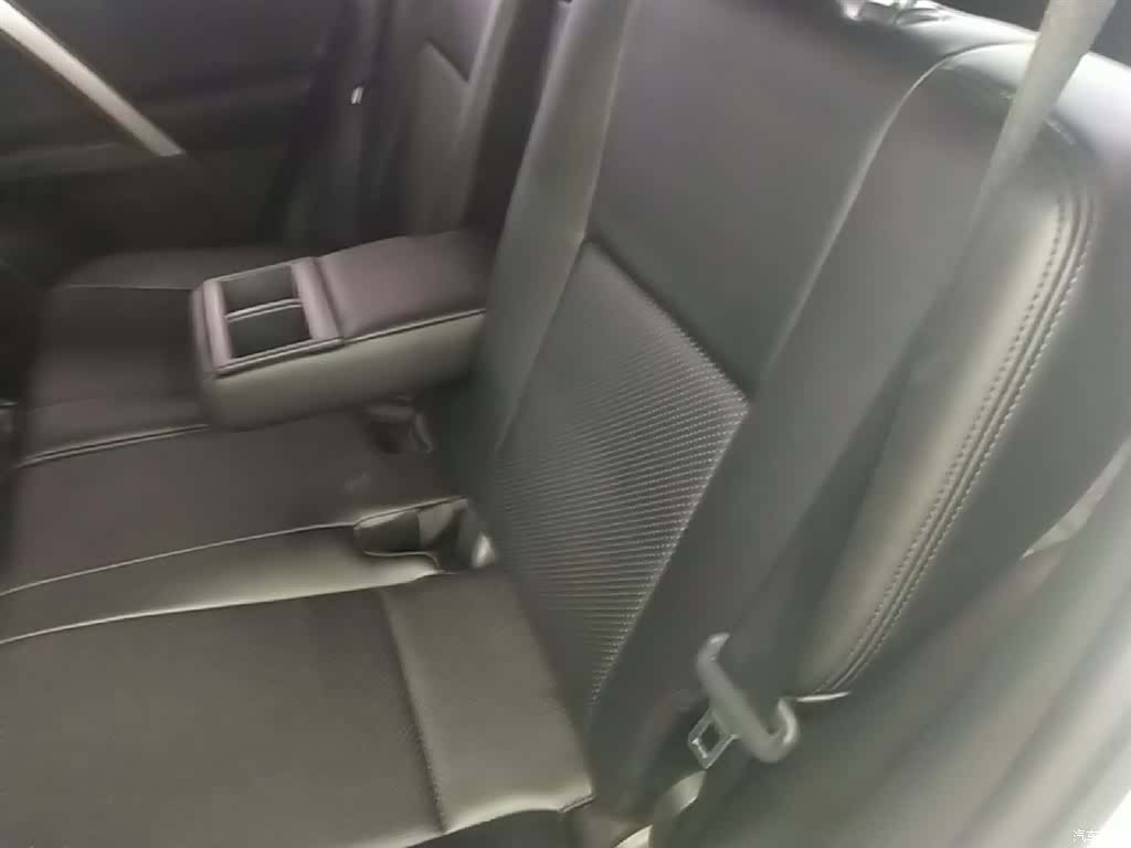 Toyota RAV4, 2016 17