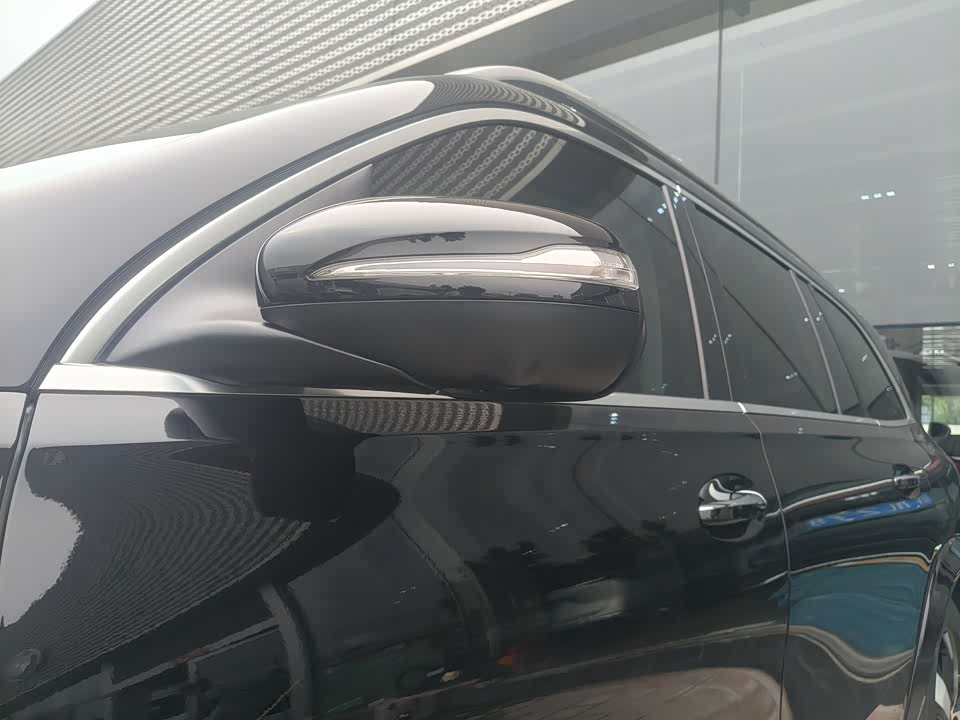 Mercedes-Benz GLS Mercedes-Benz GLS