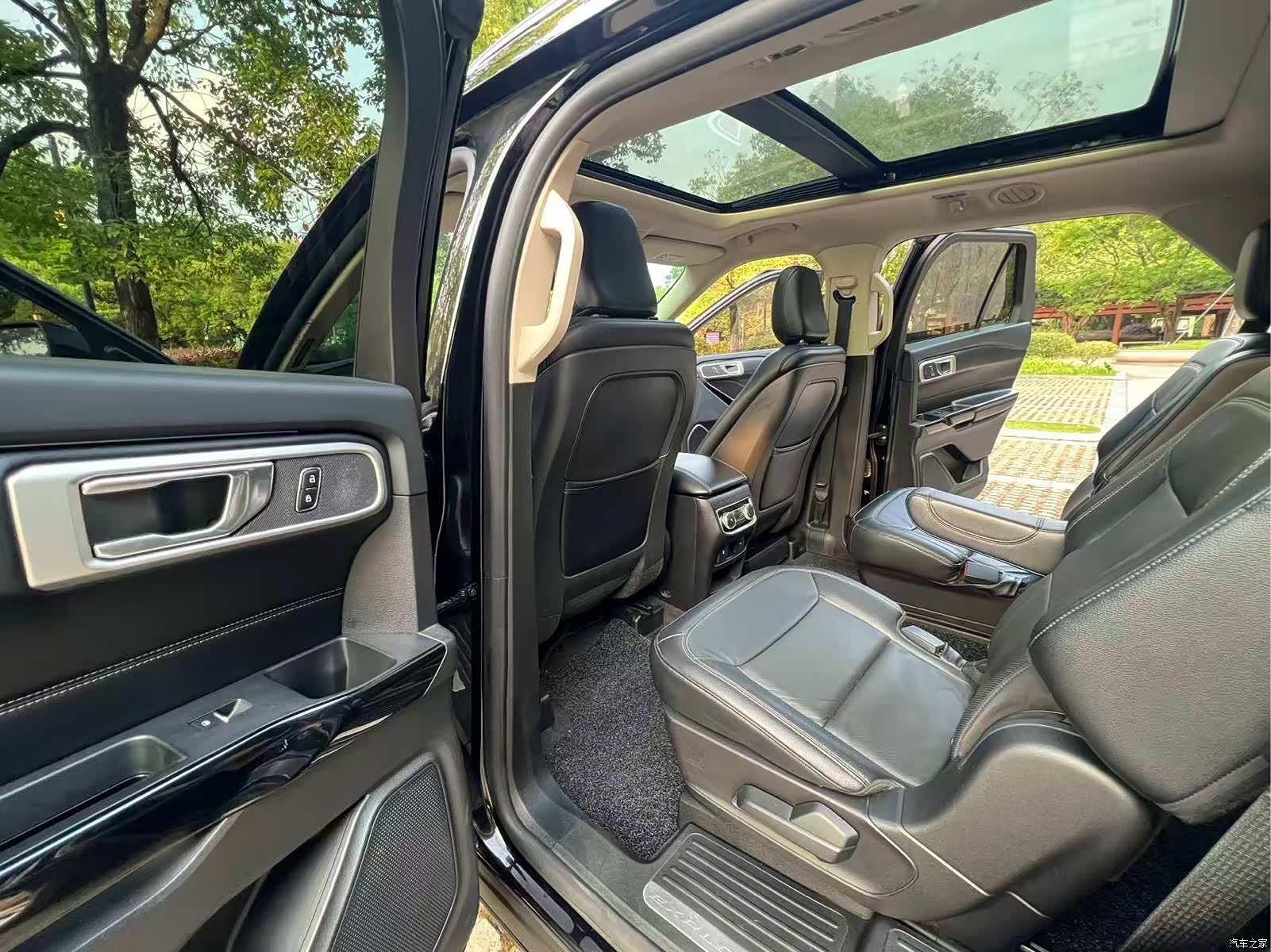 Ford Explorer, 2021 13