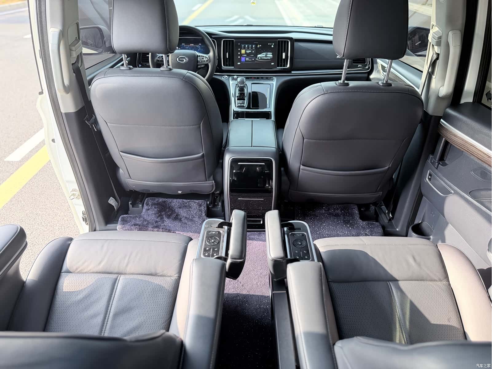 Trumpchi M8, 2021 8