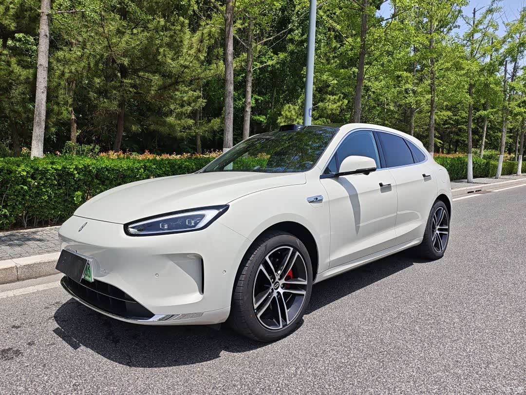 AITO M5, 2025 1
