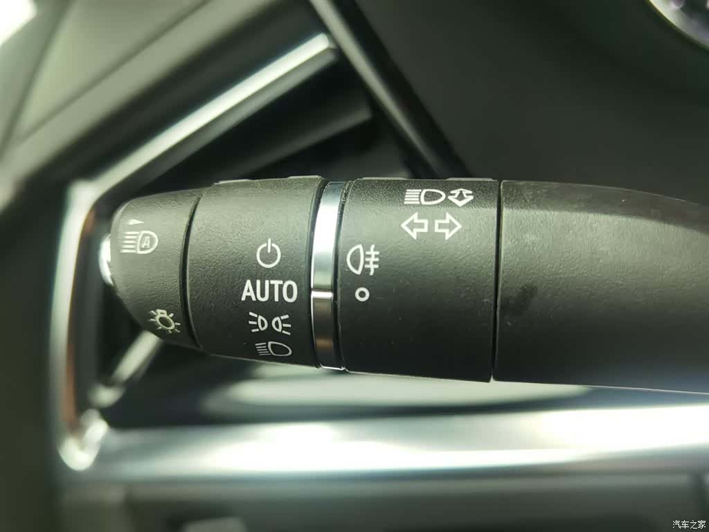 Cadillac XT6, 2020 21