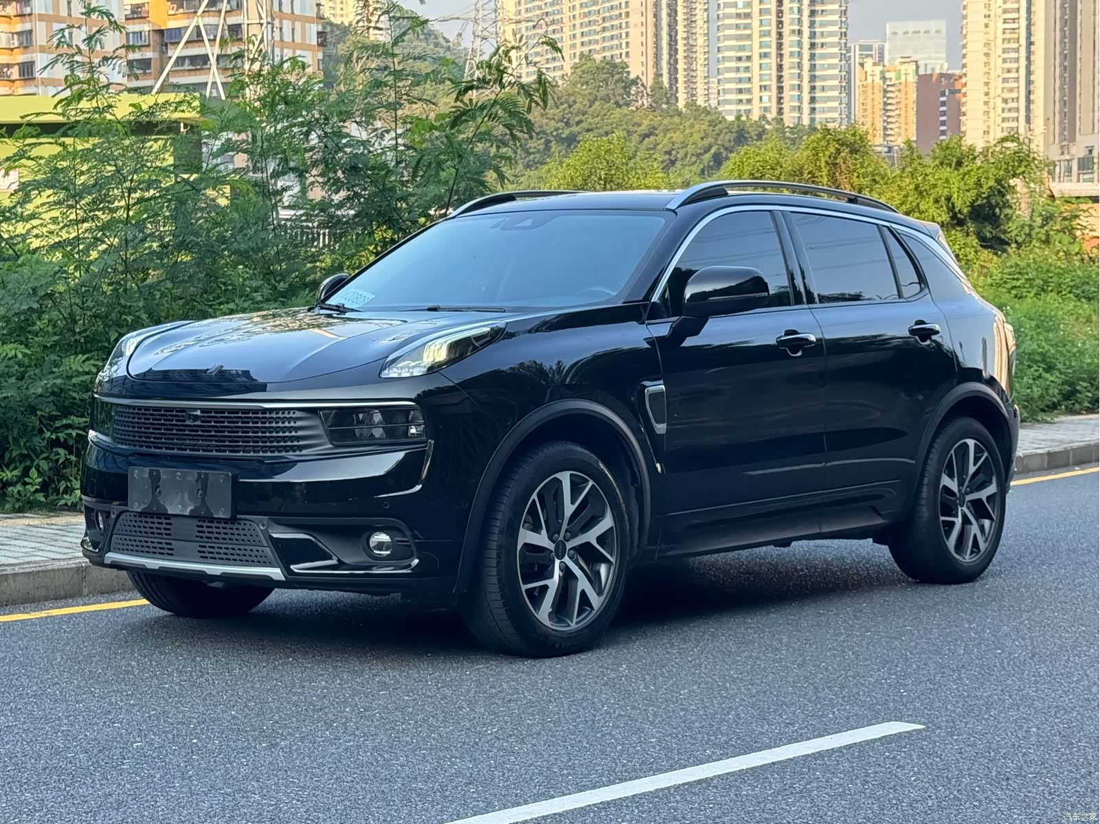 Lynk & Co 01