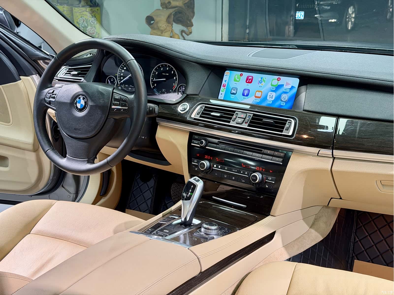 BMW 7 Series, 2012 14