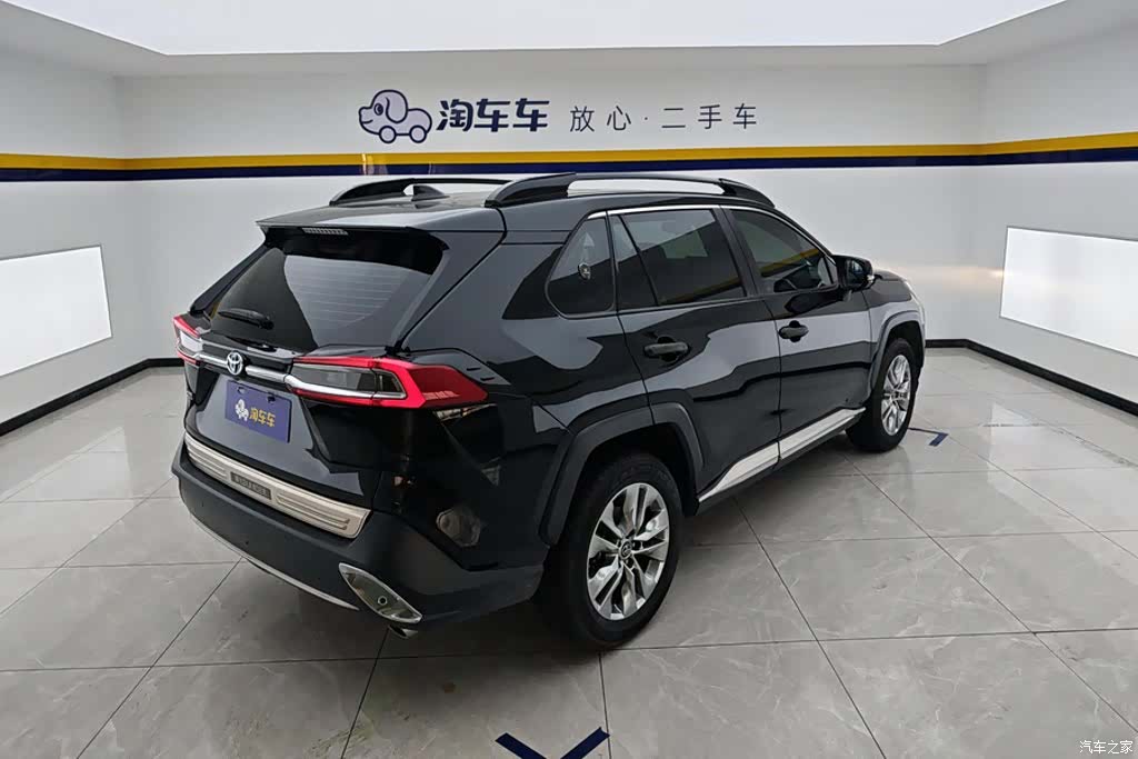 Toyota Wildlander, 2022 3