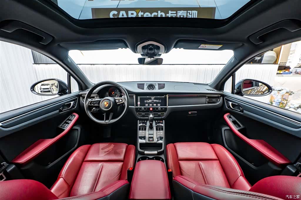 Porsche Macan, 2024 12