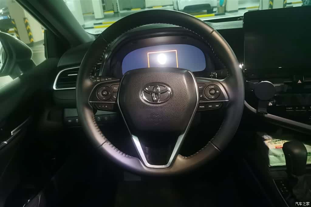 Toyota Camry, 2023 15