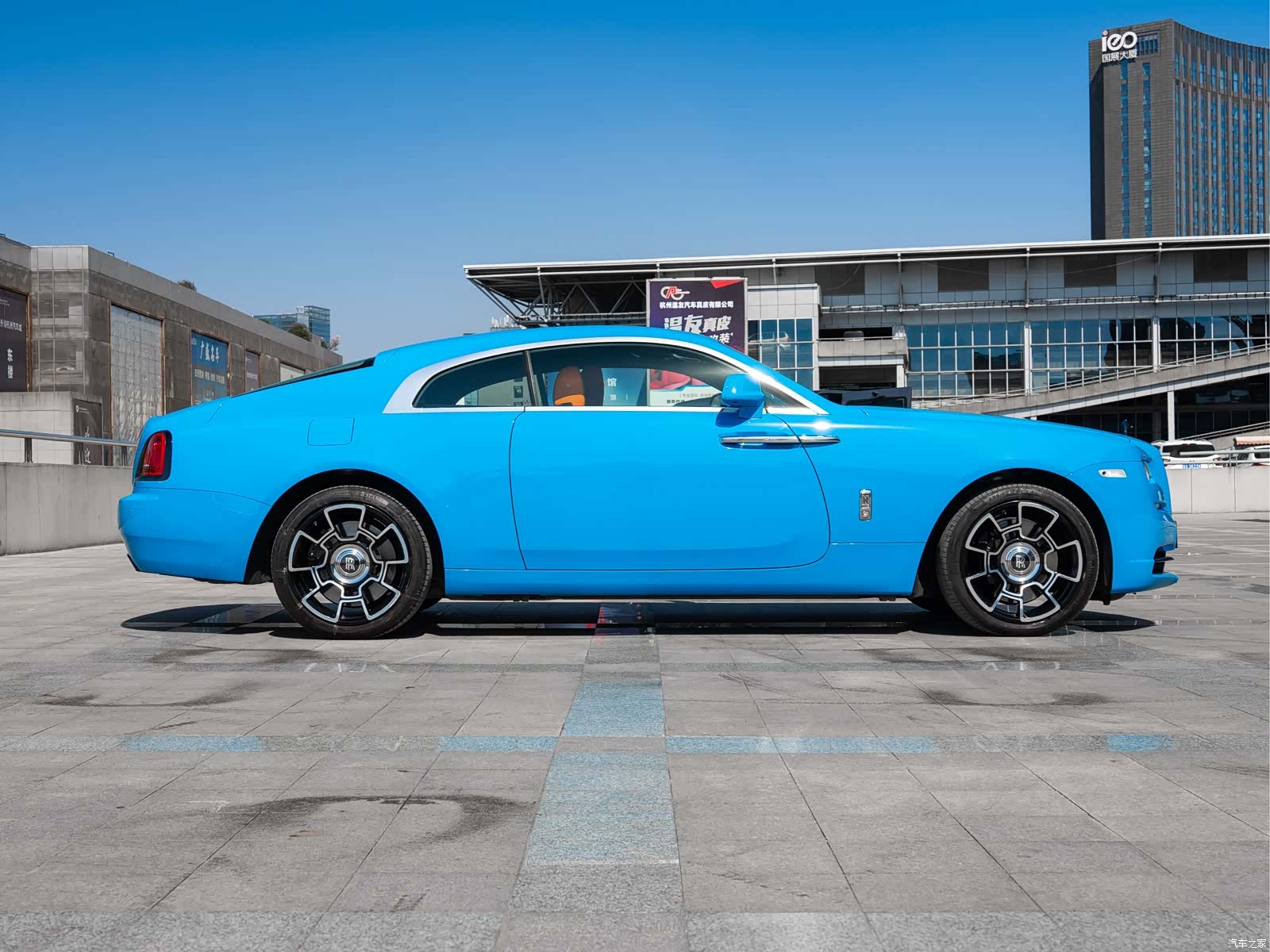 Rolls-Royce Wraith, 2019 все фото