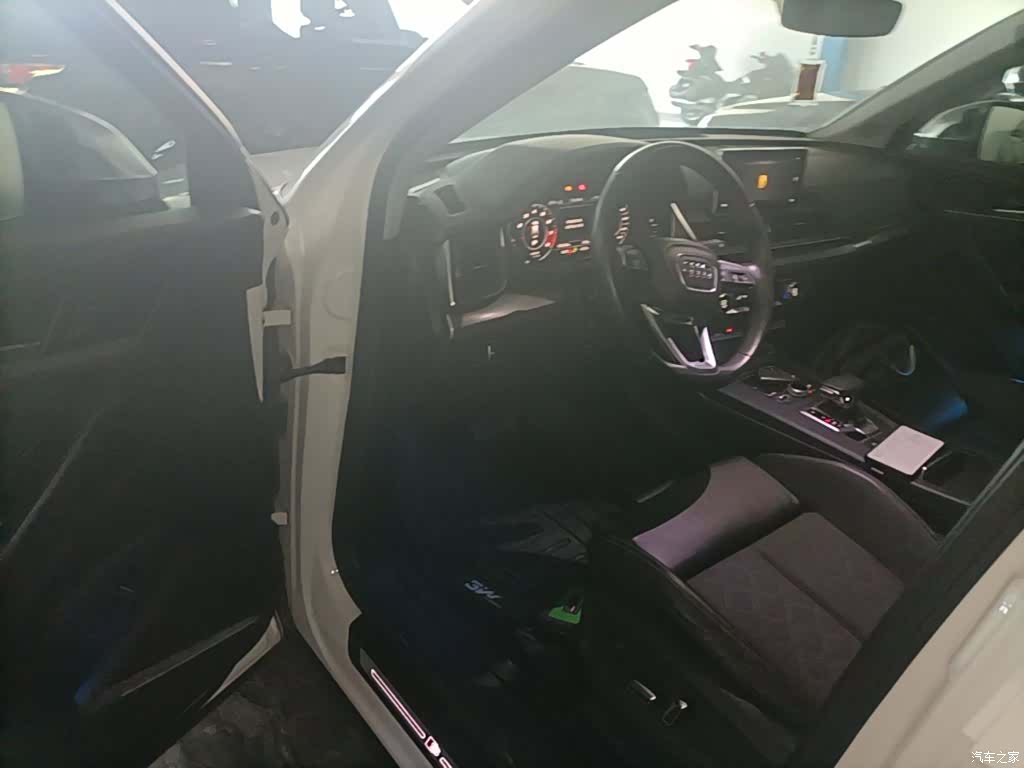 Audi Q5L, 2019 16