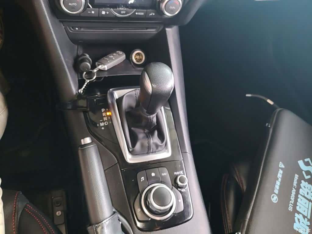 Mazda Mazda3, 2016 14