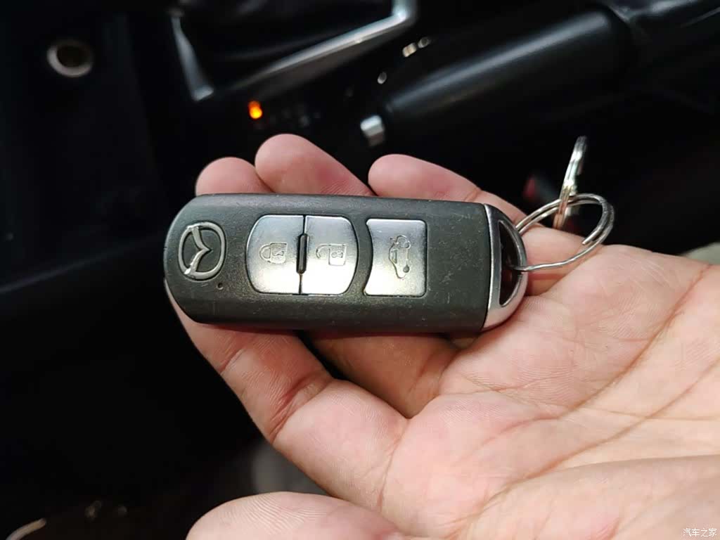 Mazda Mazda3, 2016 9