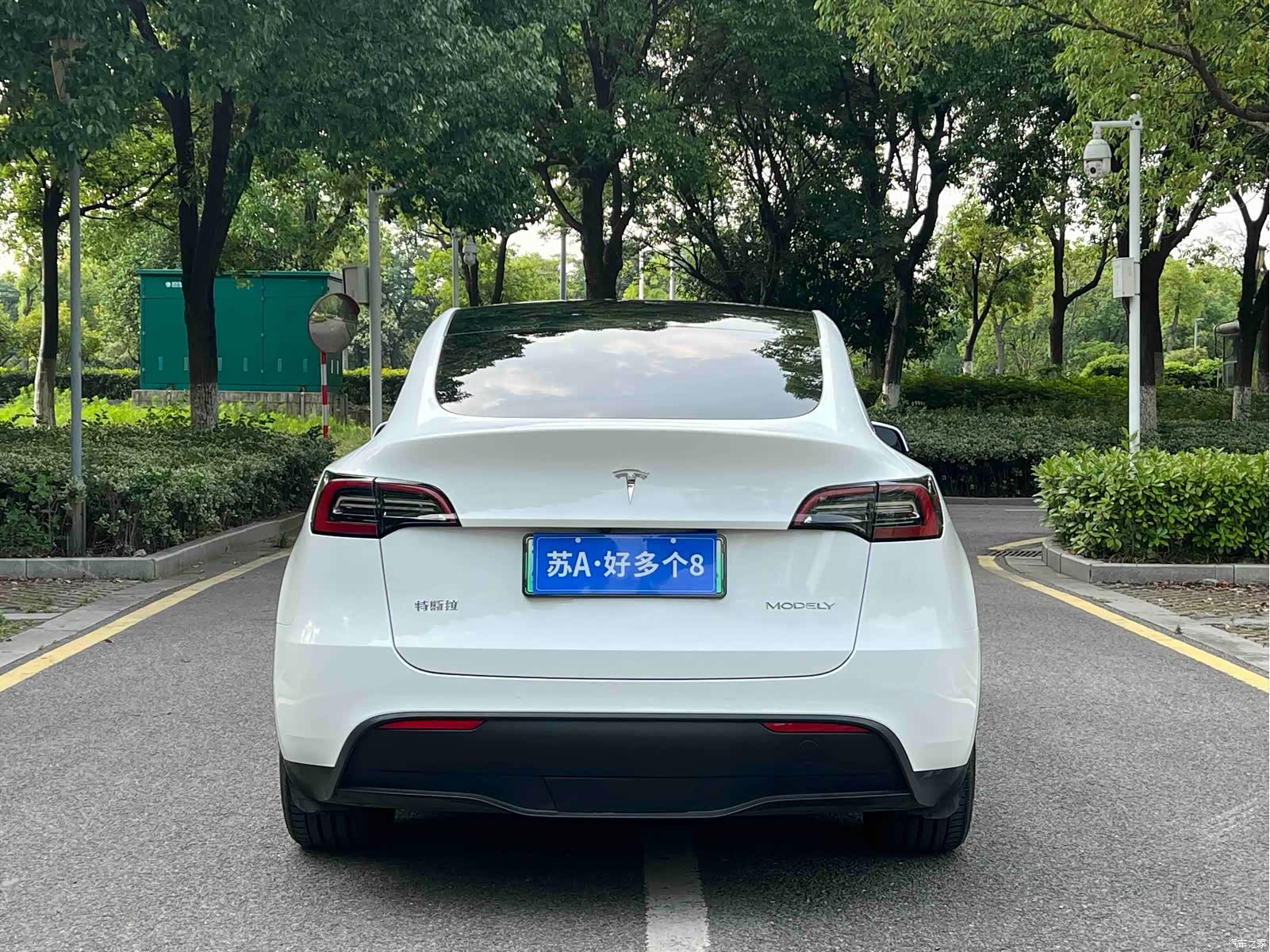 Tesla Model Y, 2023 6