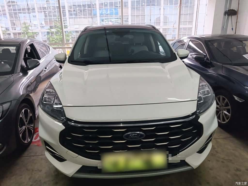Ford Escape, 2021 3