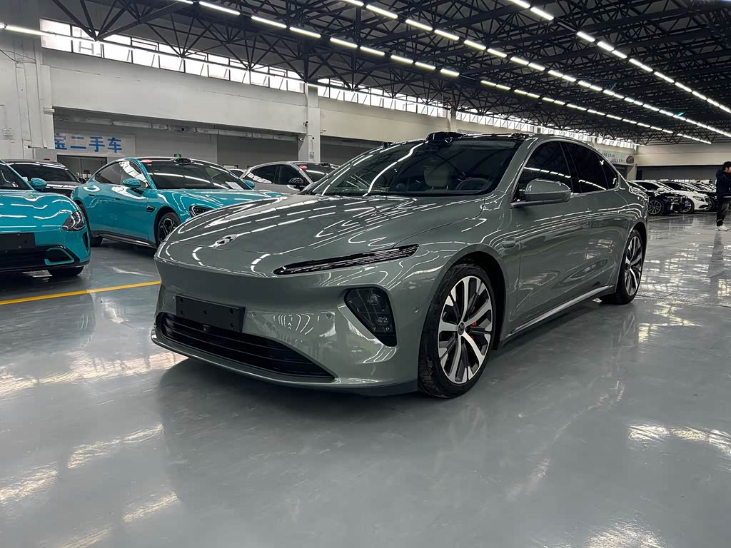 NIO ET7