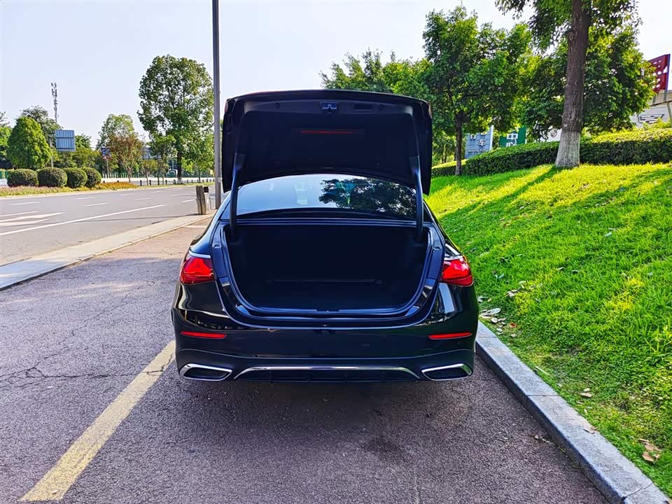Mercedes-Benz E-class Mercedes-Benz E-class
