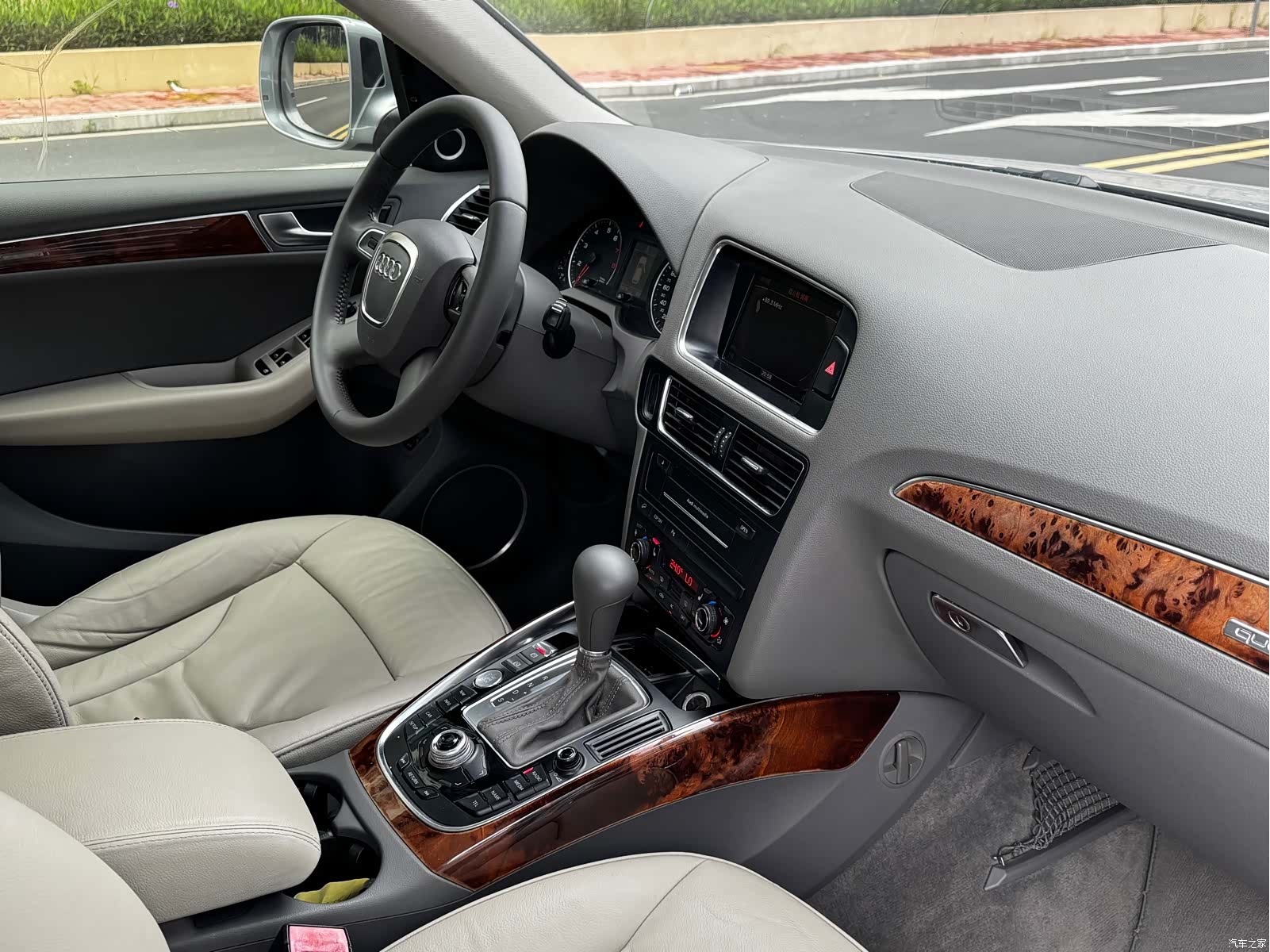 Audi Q5, 2010 14