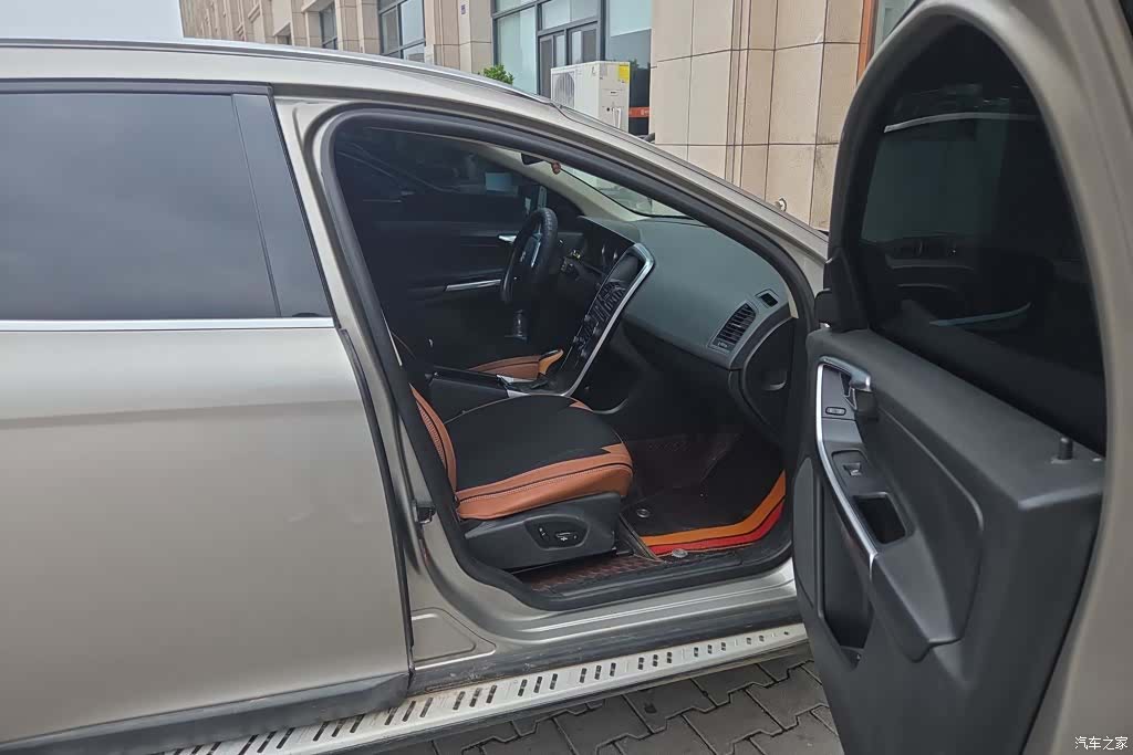 Volvo XC60, 2012 8