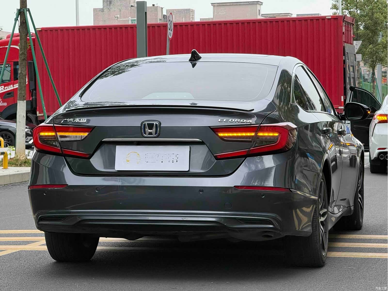 Honda Accord, 2021 8