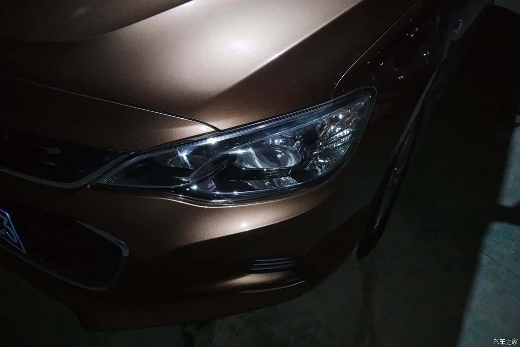 Chevrolet 320, 2018 все фото