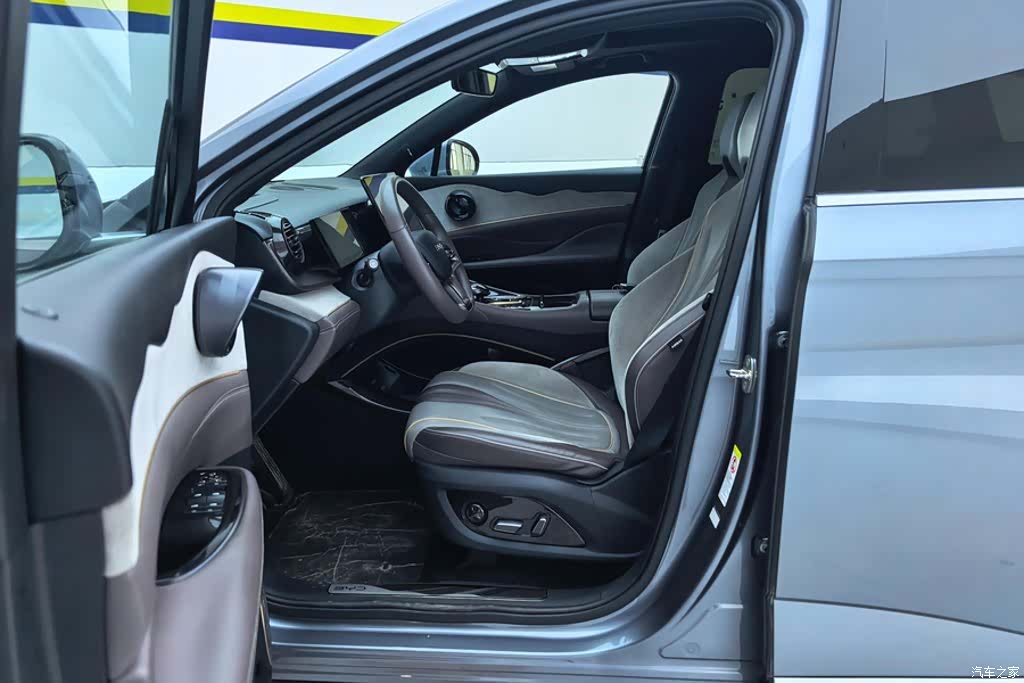 BYD 07, 2024 9