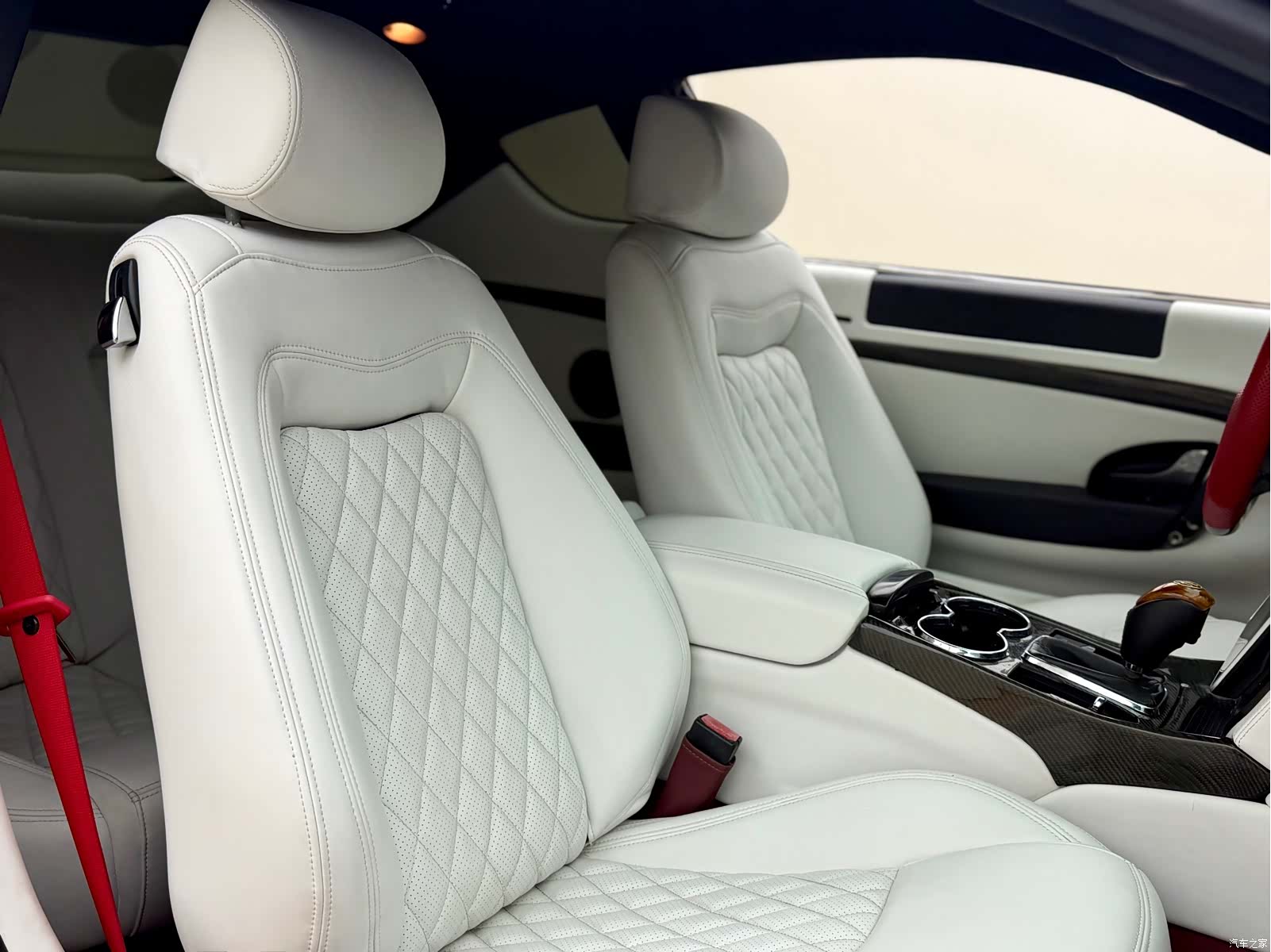 Maserati GranTurismo, 2010 17