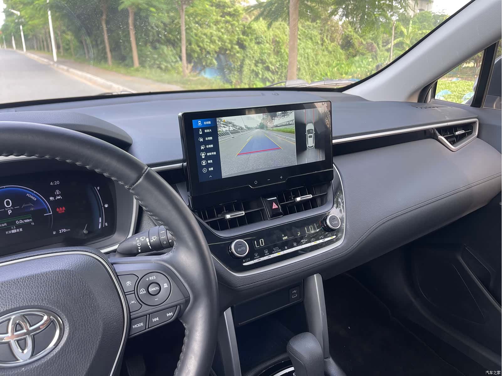 Toyota Frontlander, 2025 28