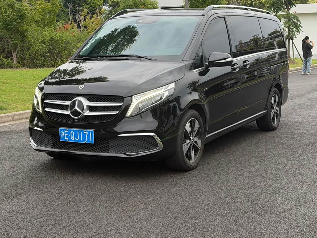 Mercedes-Benz V-Class