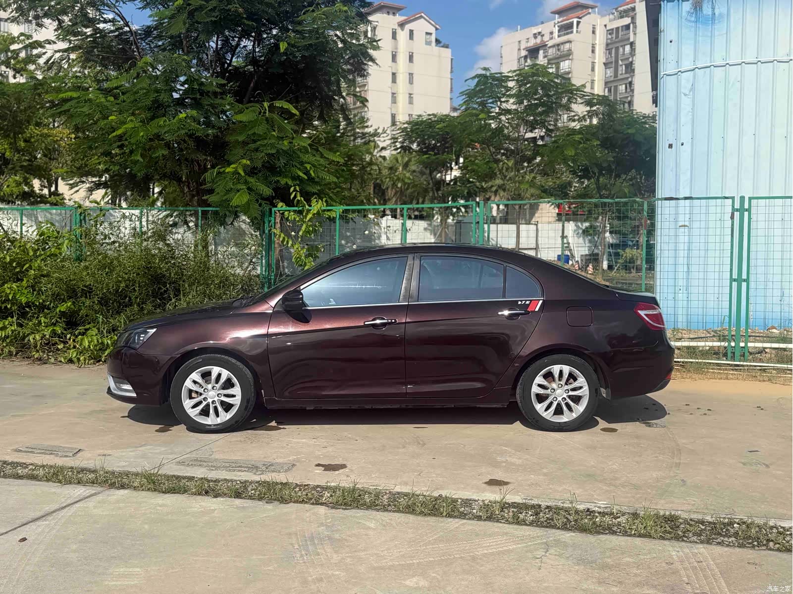 Geely Emgrand, 2015 3