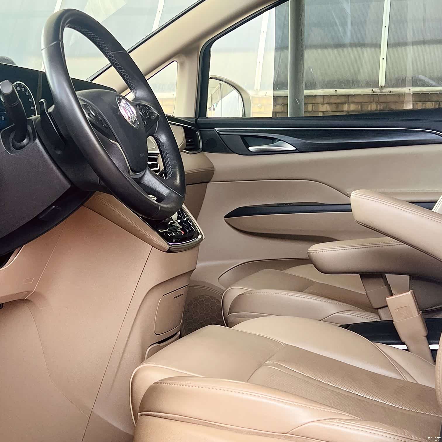 Buick GL8, 2021 6