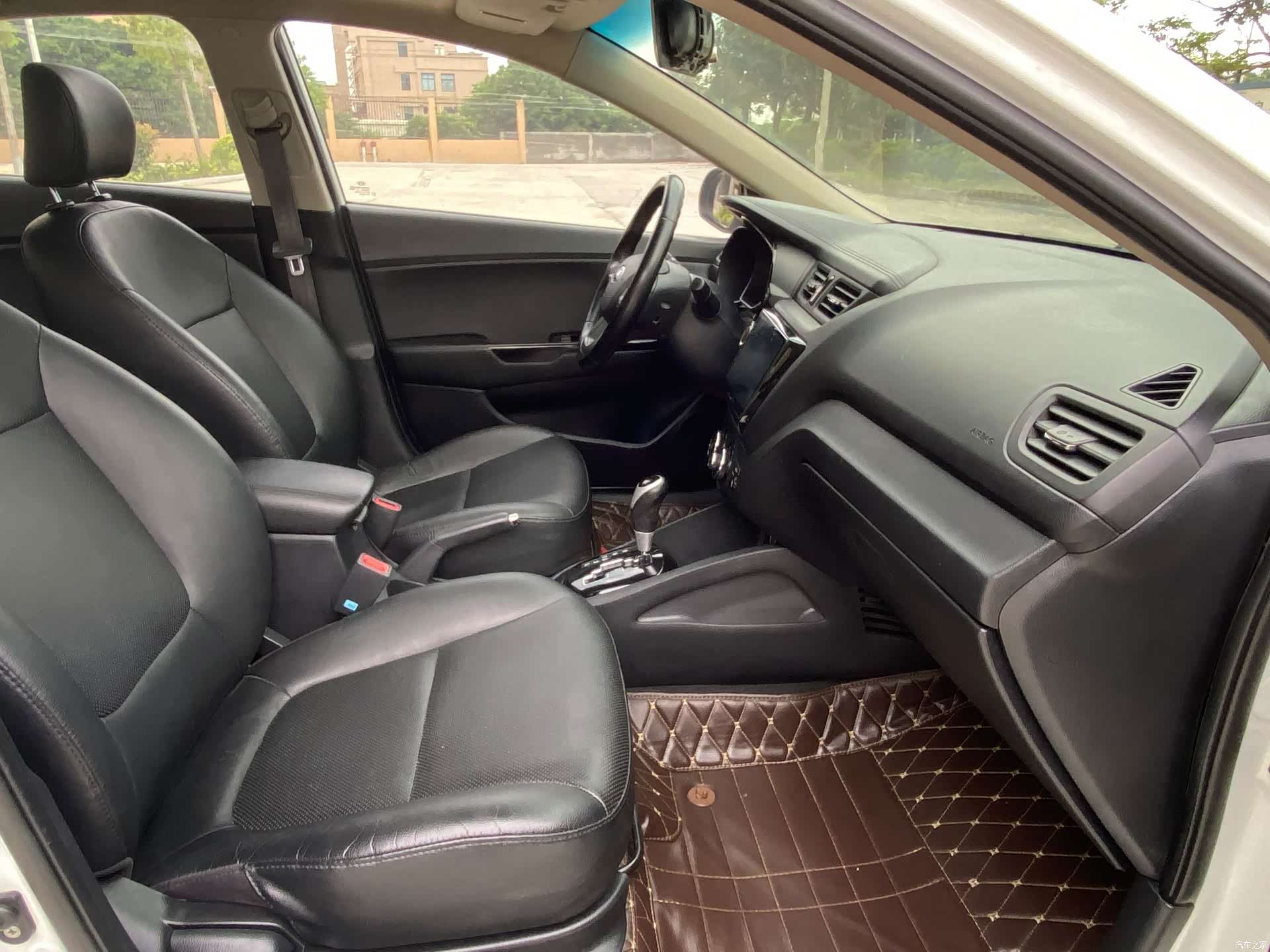 Kia K2, 2014 4