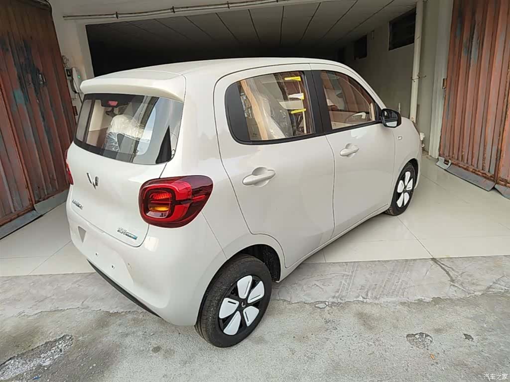 Wuling MINIEV, 2026 7