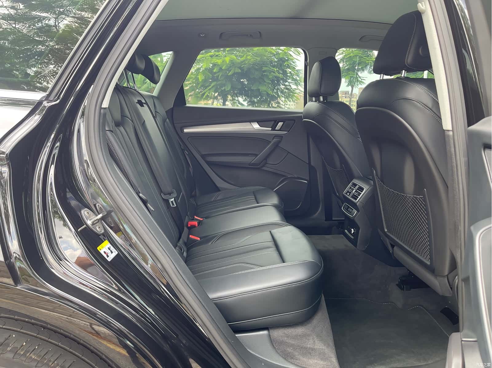Audi Q5L, 2025 15