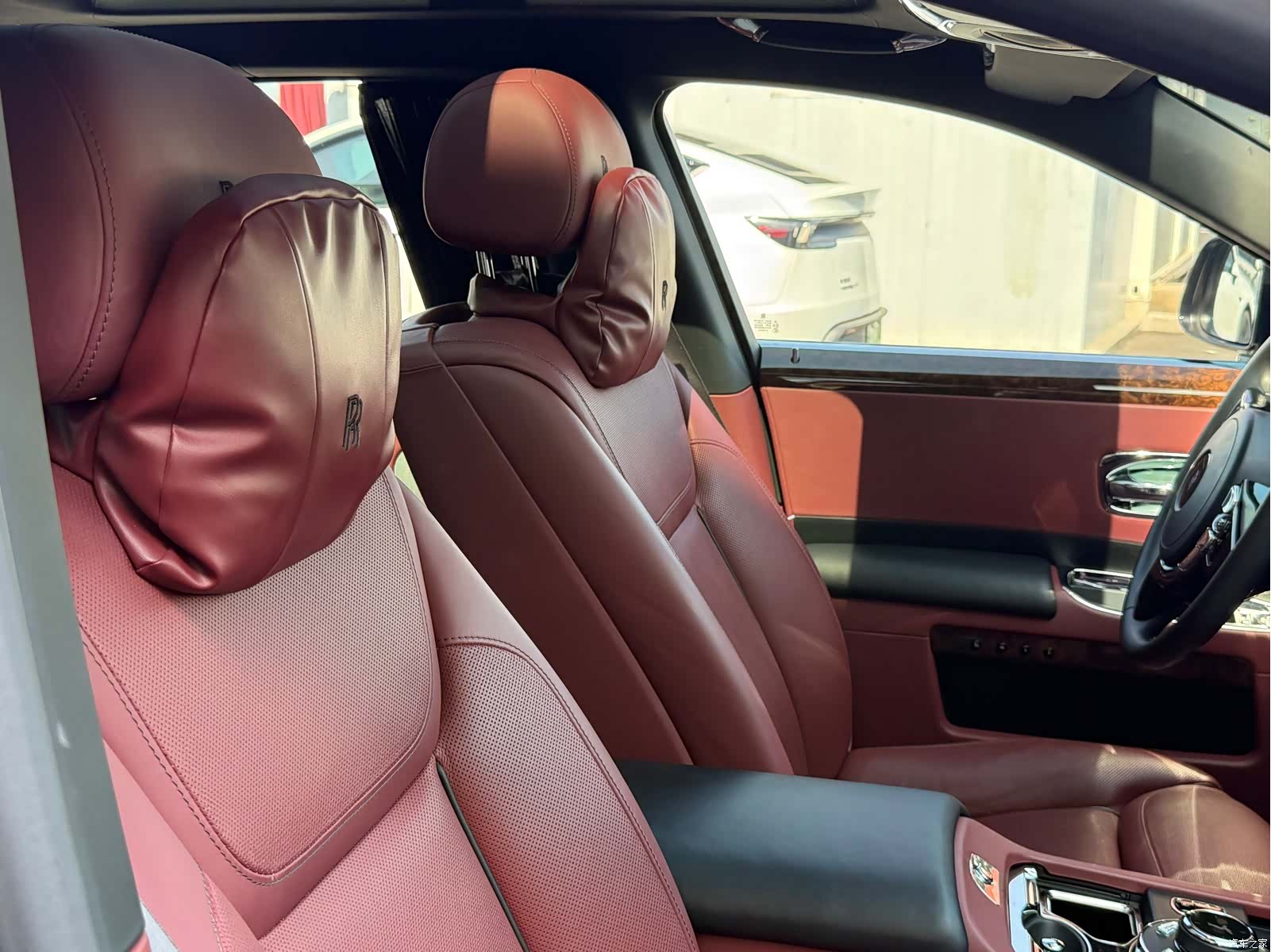 Rolls-Royce Ghost, 2019 12