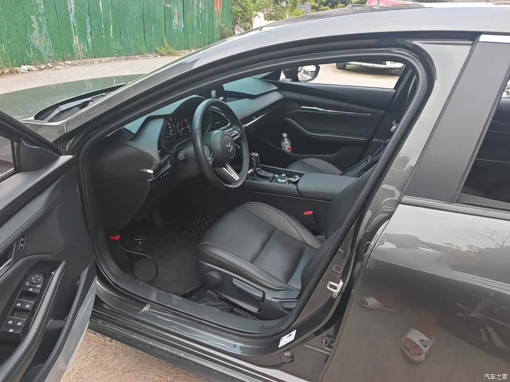 Mazda Mazda3, 2025 15