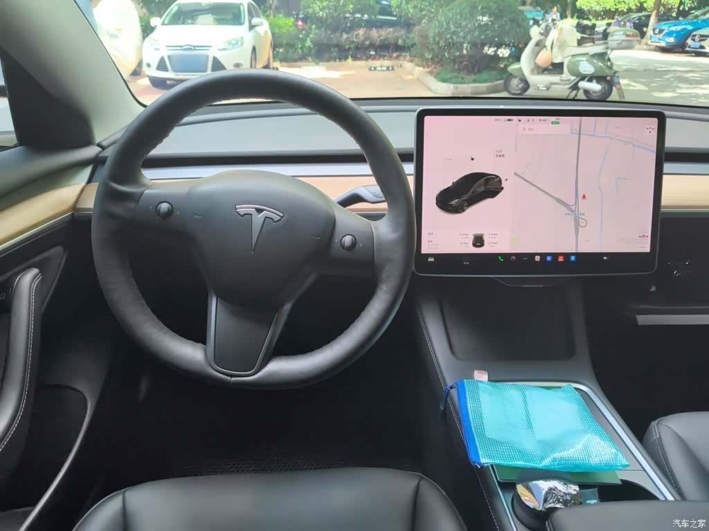 Tesla Model 3, 2021 3