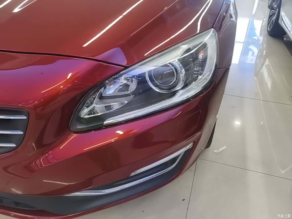 Volvo V60, 2016 24