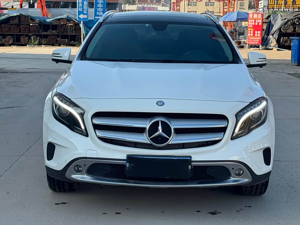 Mercedes-Benz GLA