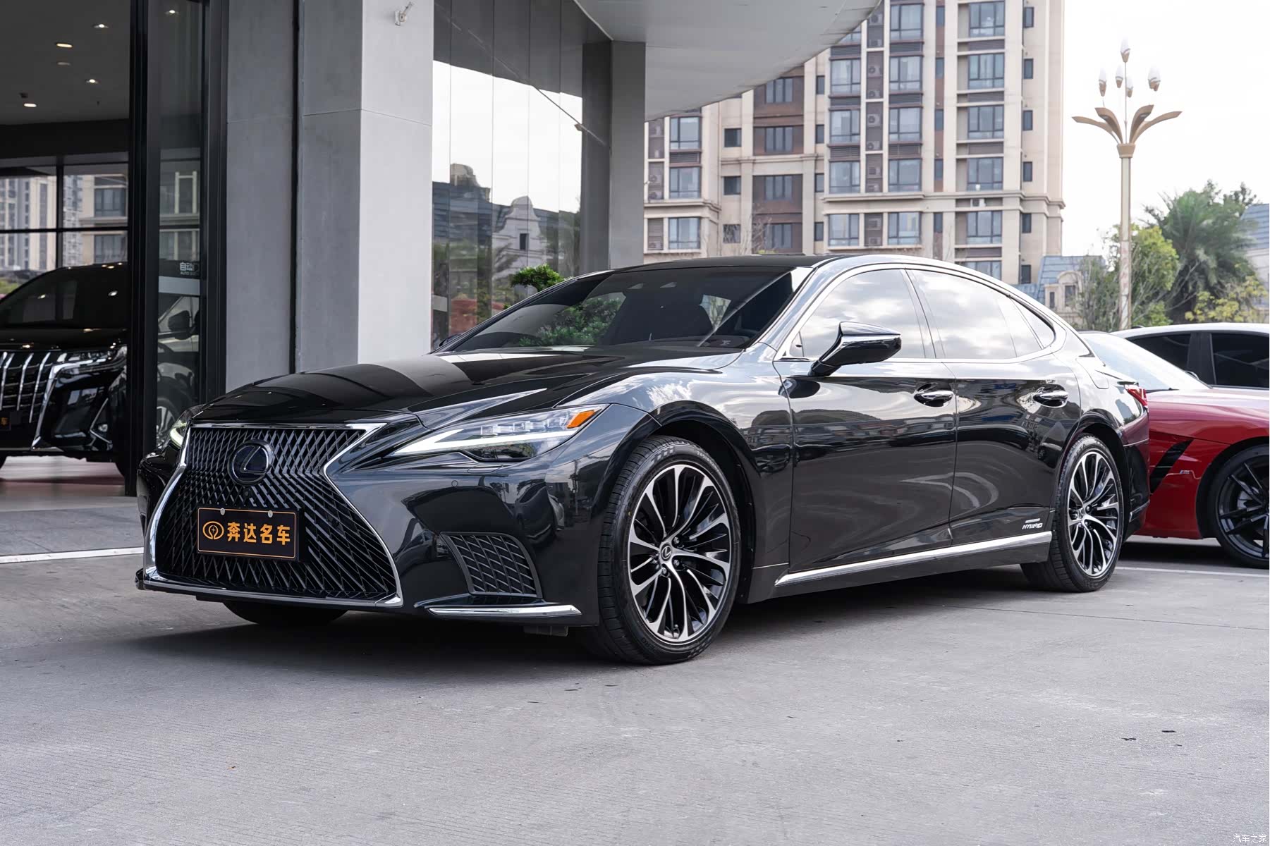 Lexus LS