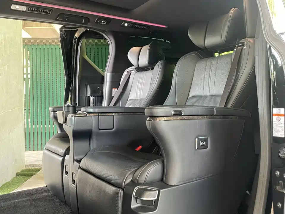 Toyota Wilfa